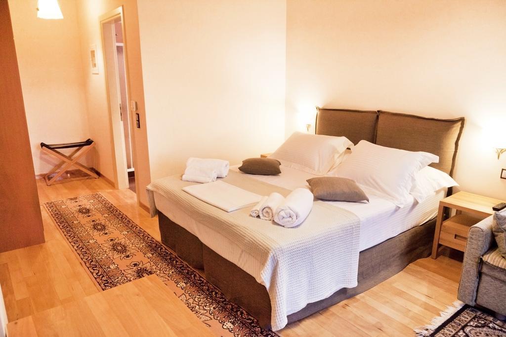 Elova Hotel Zatouna Exterior photo